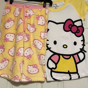 Hello kitty sleepwear